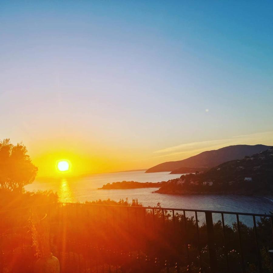 Villa Gaia - Dall'Alba Al Tramonto - Торре-делле-Стелле Екстер'єр фото